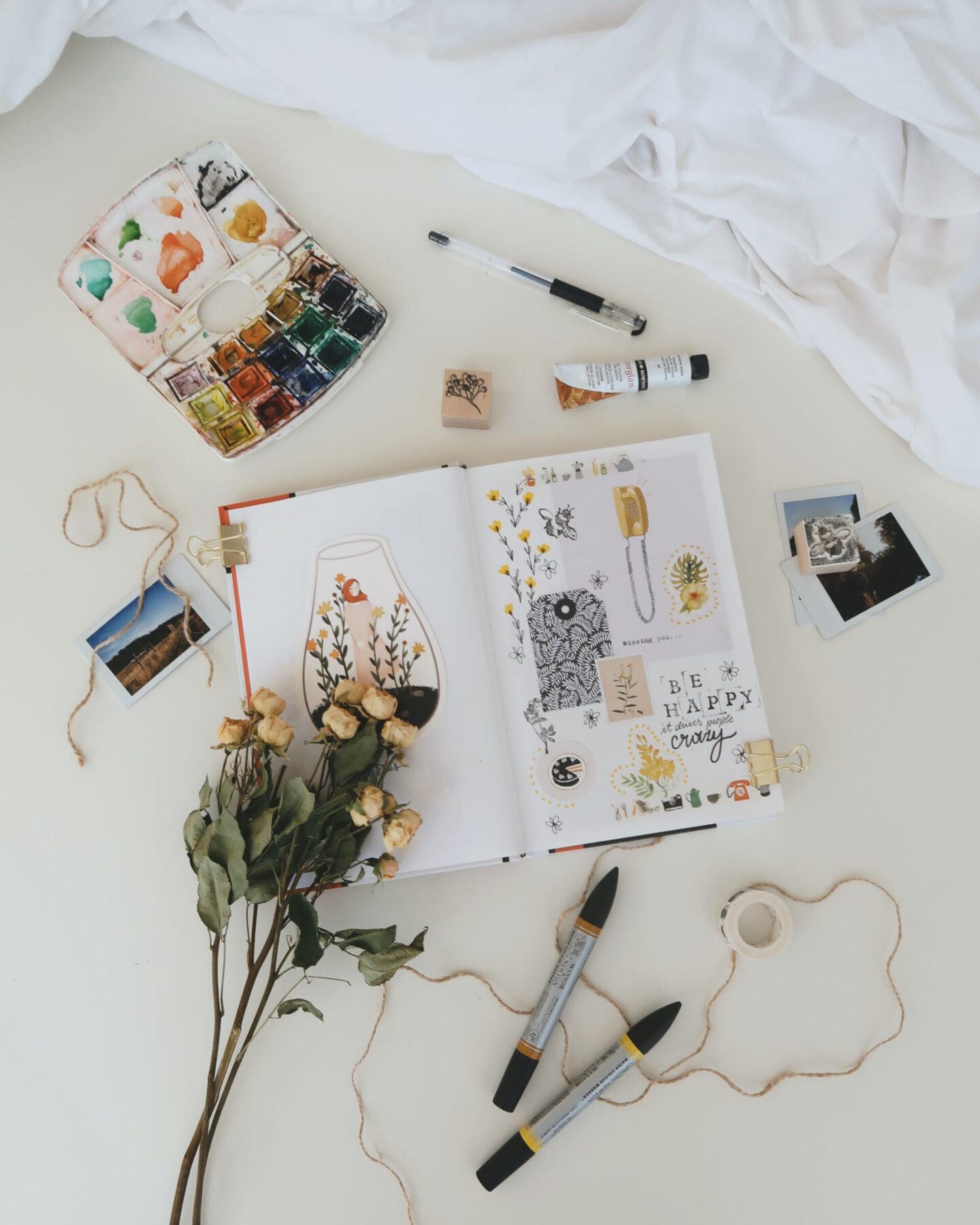 Creative mindfulness activity : scrapbooking
